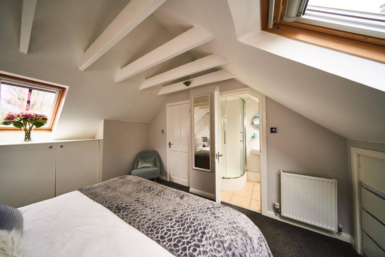 Stuc An T Sagairt Cottage , Loch Lomond ドライメン エクステリア 写真